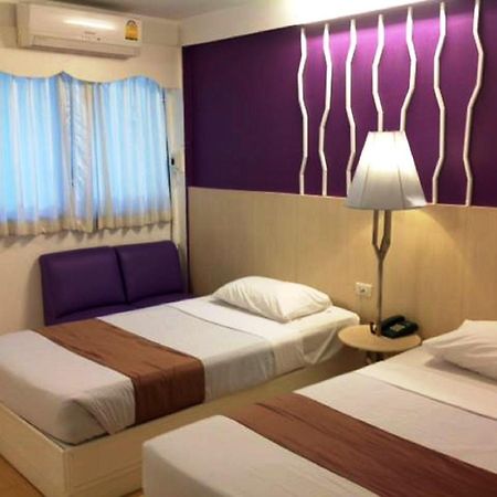 Highway Hotel Chiang Mai Exterior photo