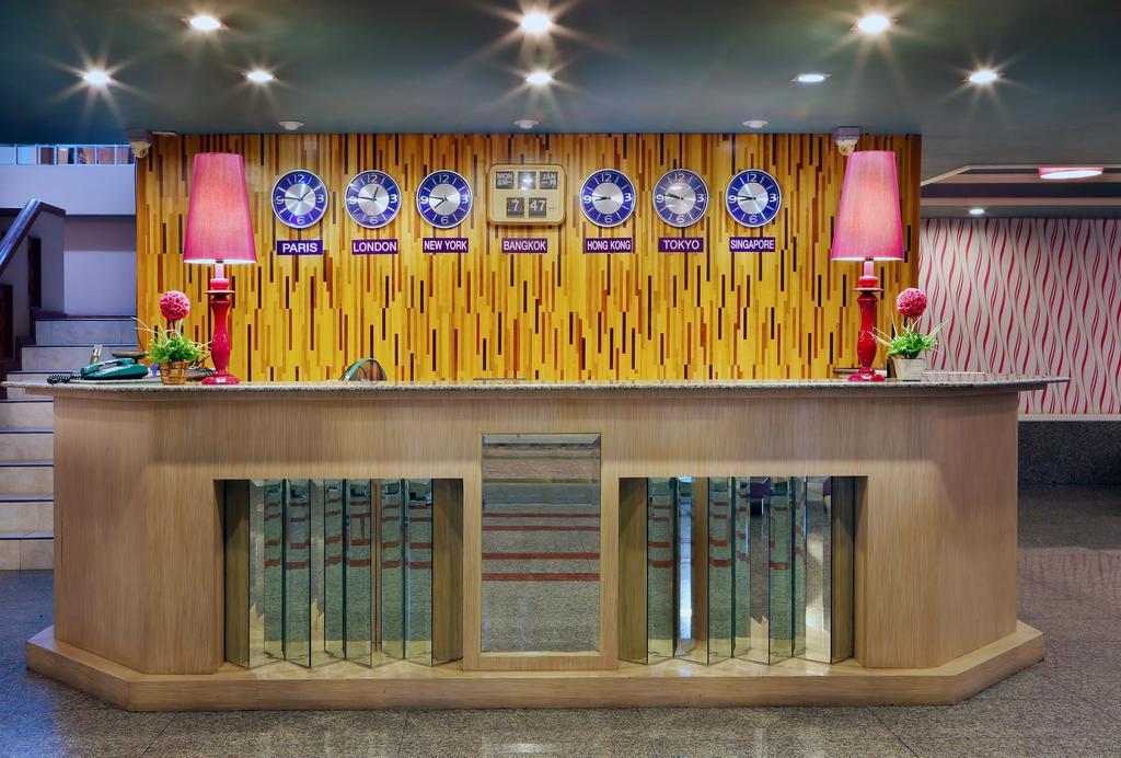 Highway Hotel Chiang Mai Exterior photo