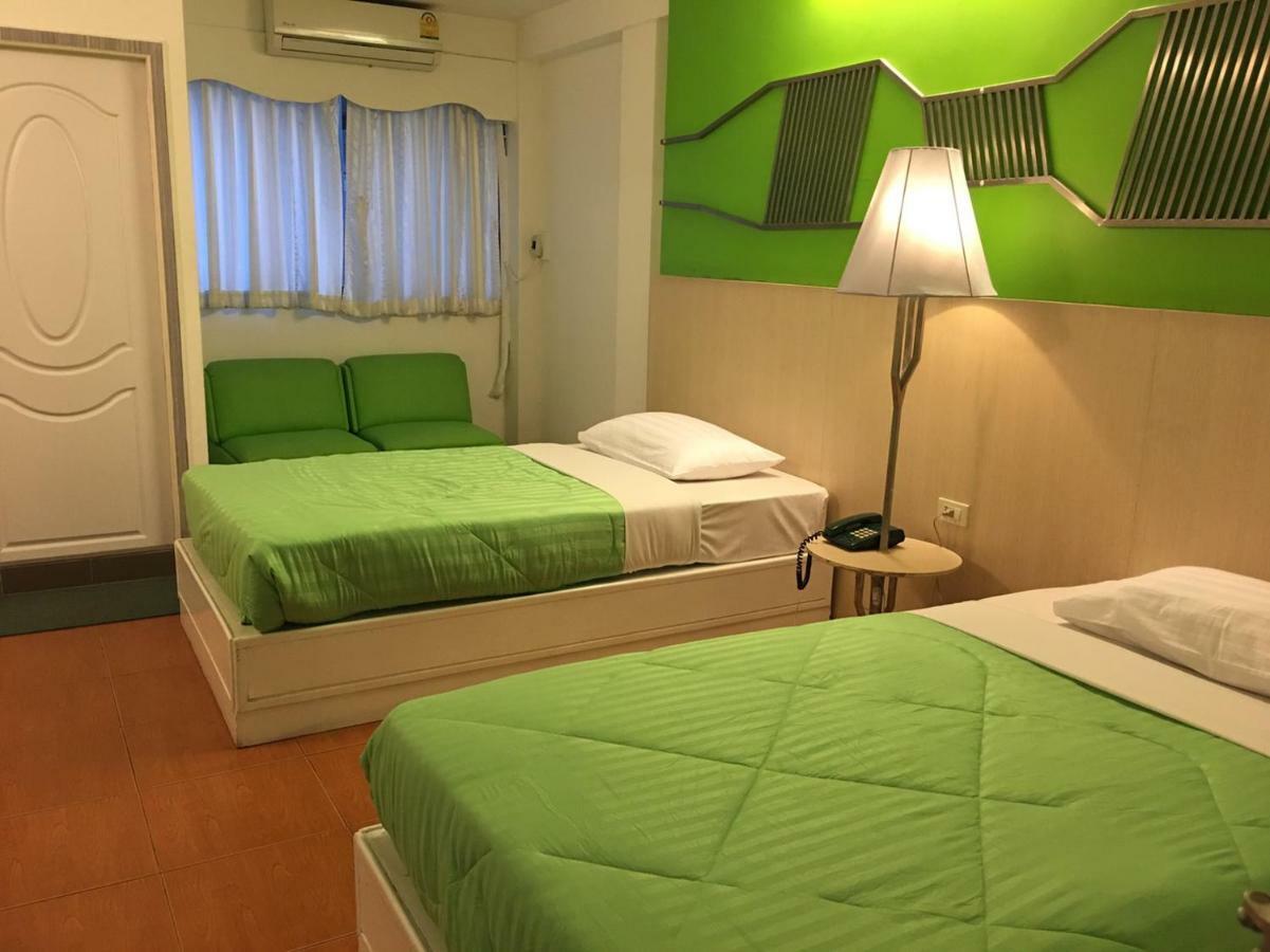 Highway Hotel Chiang Mai Exterior photo